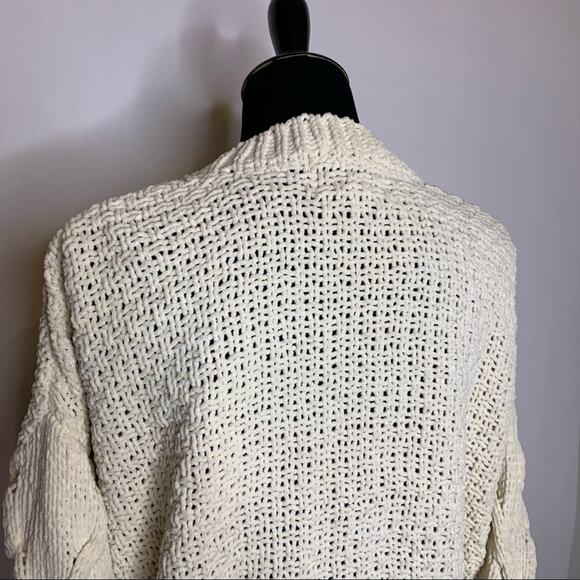 JOA cream ivory chunky cable knit cropped sweater size Small - Picture 9 of 12